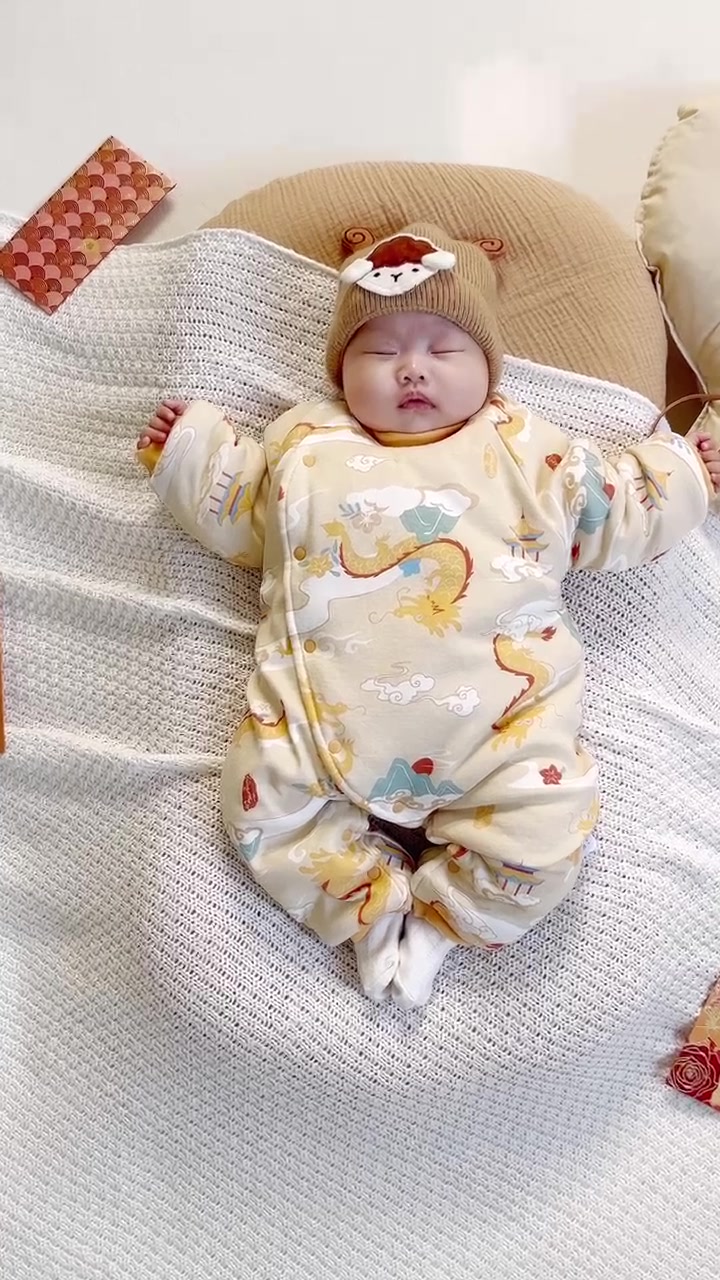 多嘻噜卡秋冬夹棉连体衣实测：299元值不值？