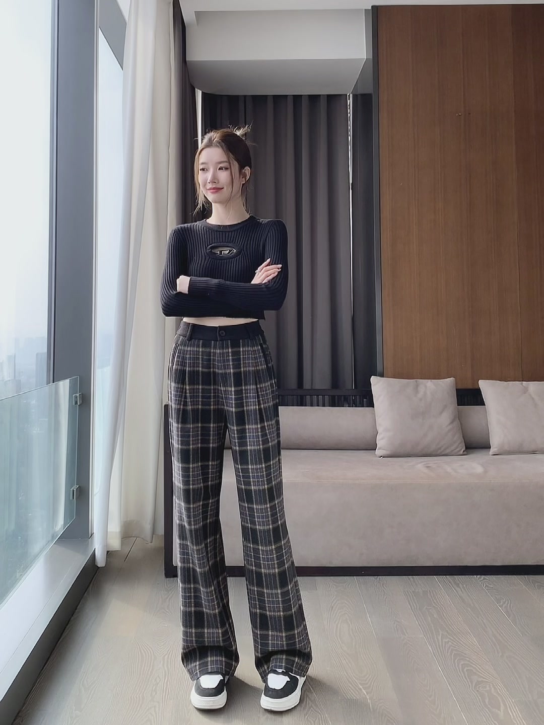 今芙格子裤：秋冬直筒裤界的‘显瘦天花板’，穿上秒变腿精！