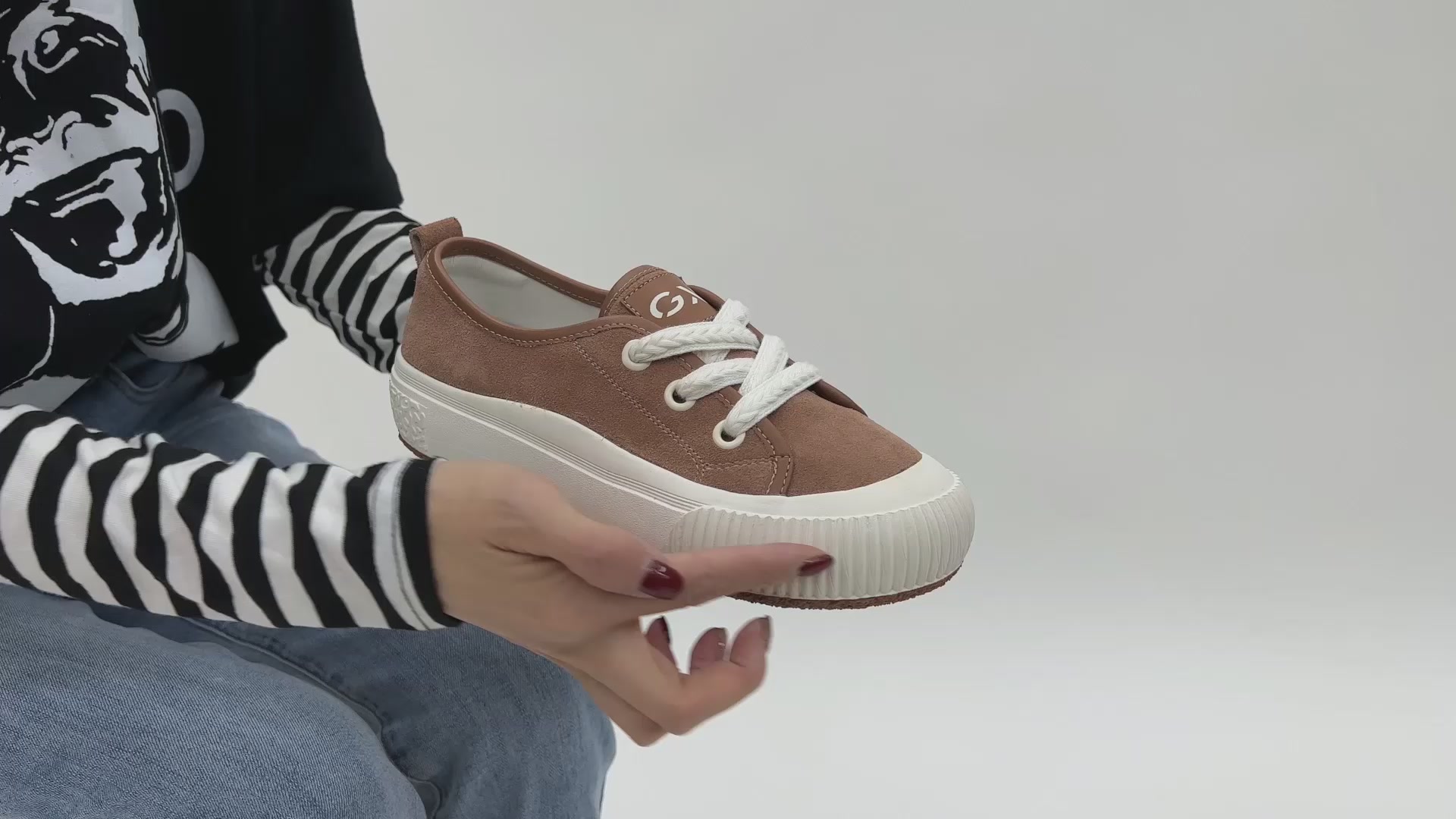 汤姆斯小白鞋：轻便百搭，舒适到飞起！