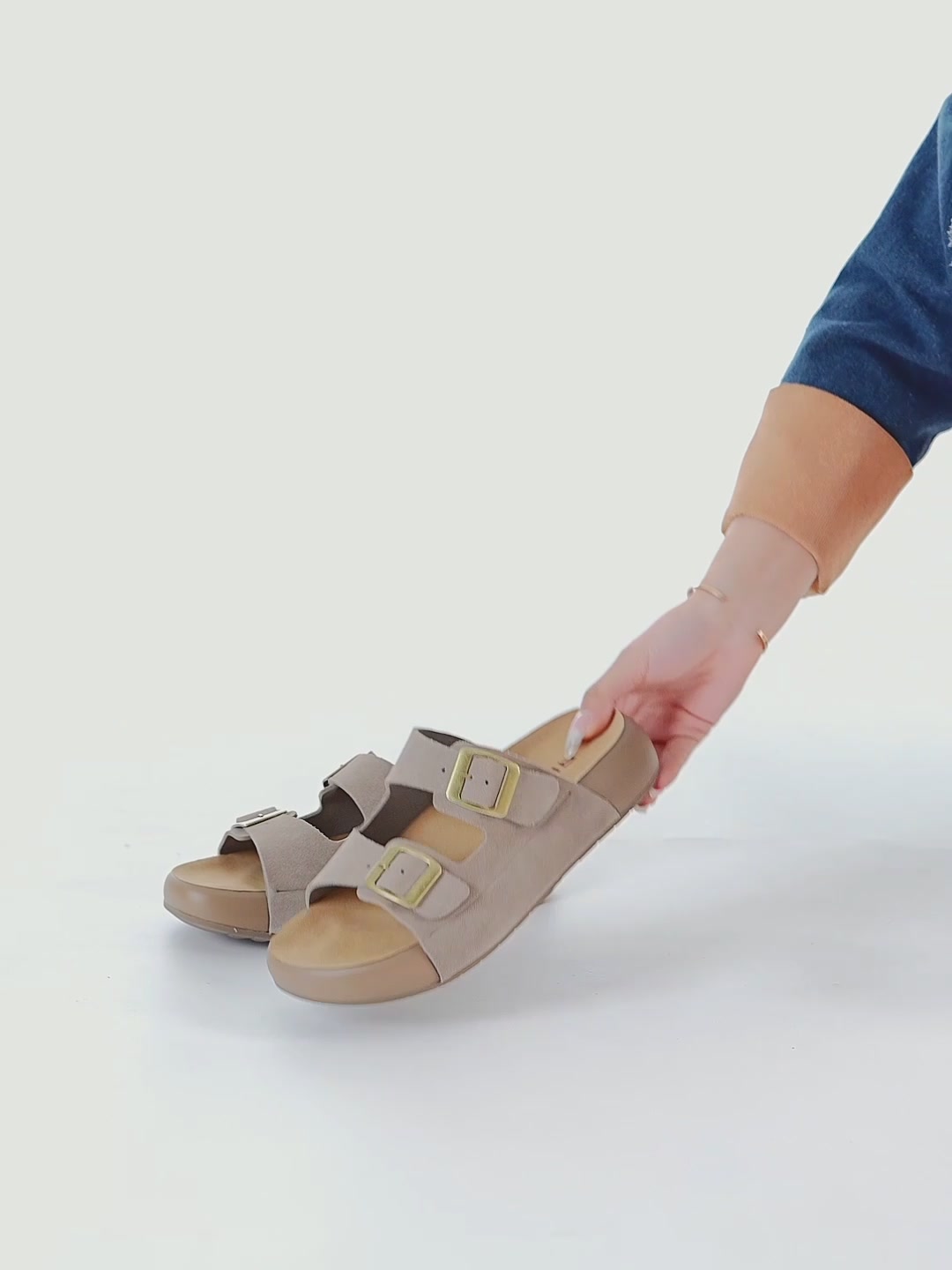 日泰勃肯鞋开箱：这双厚底拖鞋，真的能穿出街吗？