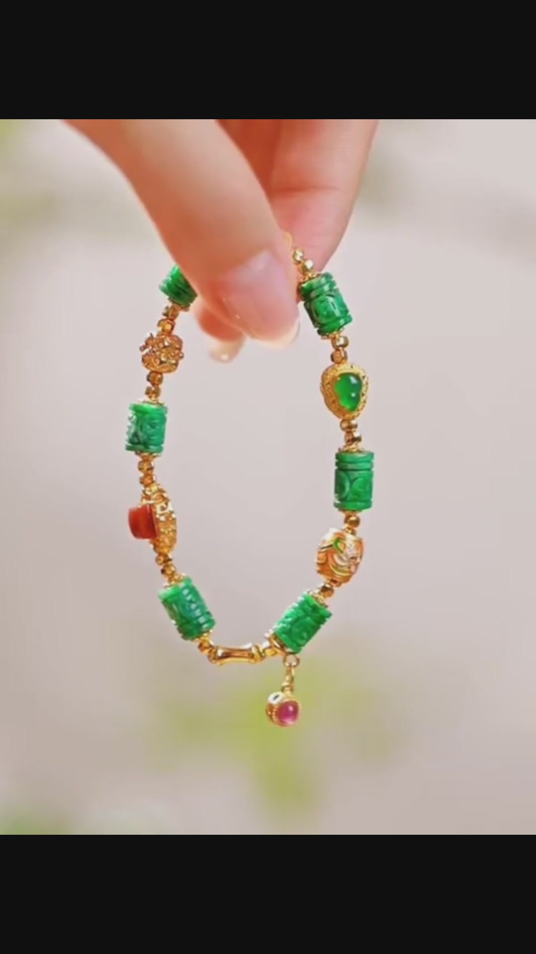 花5999买条翡翠手链，值吗？我戴了三个月后的真实感受