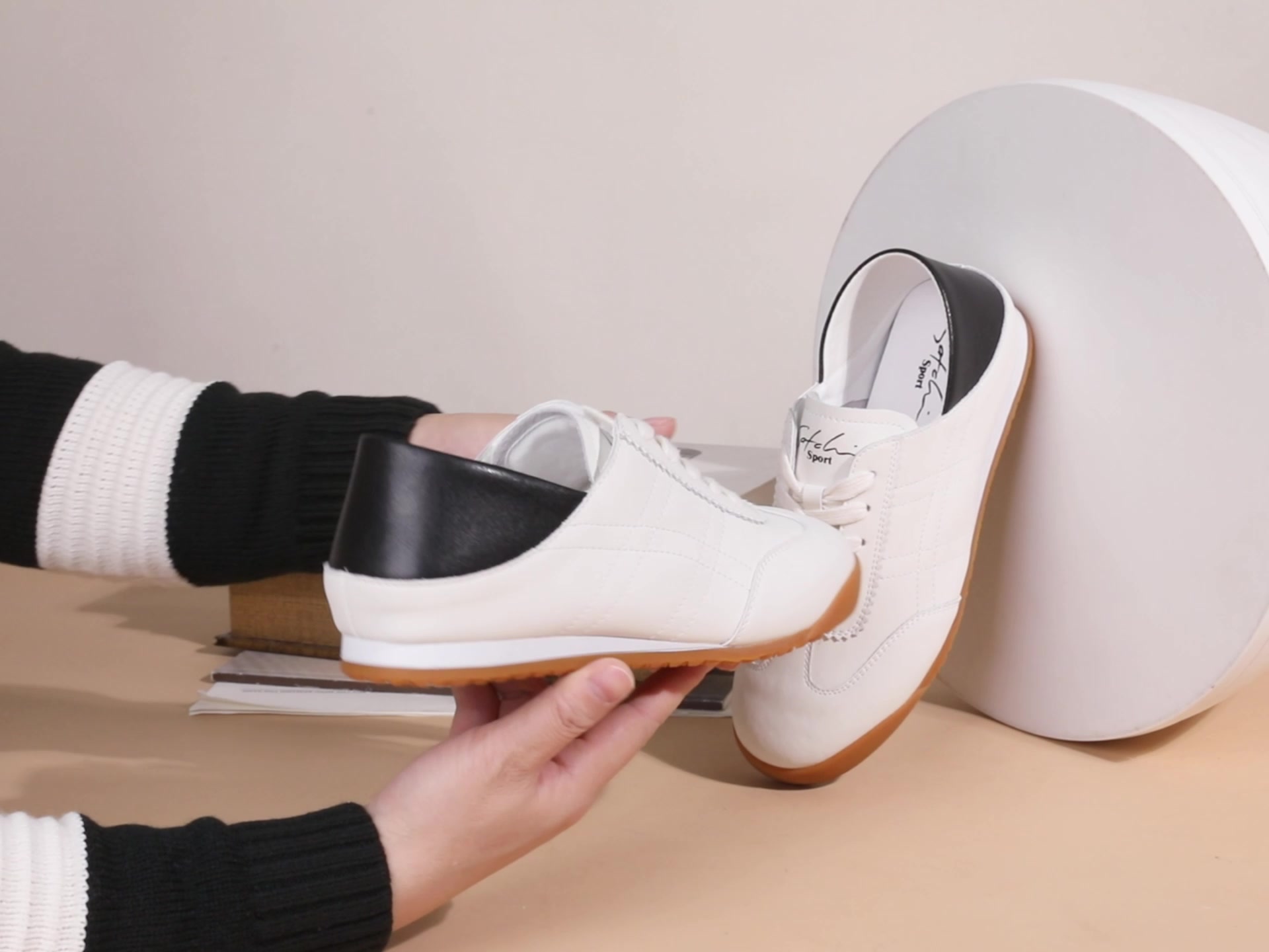 踩跟还是提跟？沙驰Sport德训鞋的两面人生