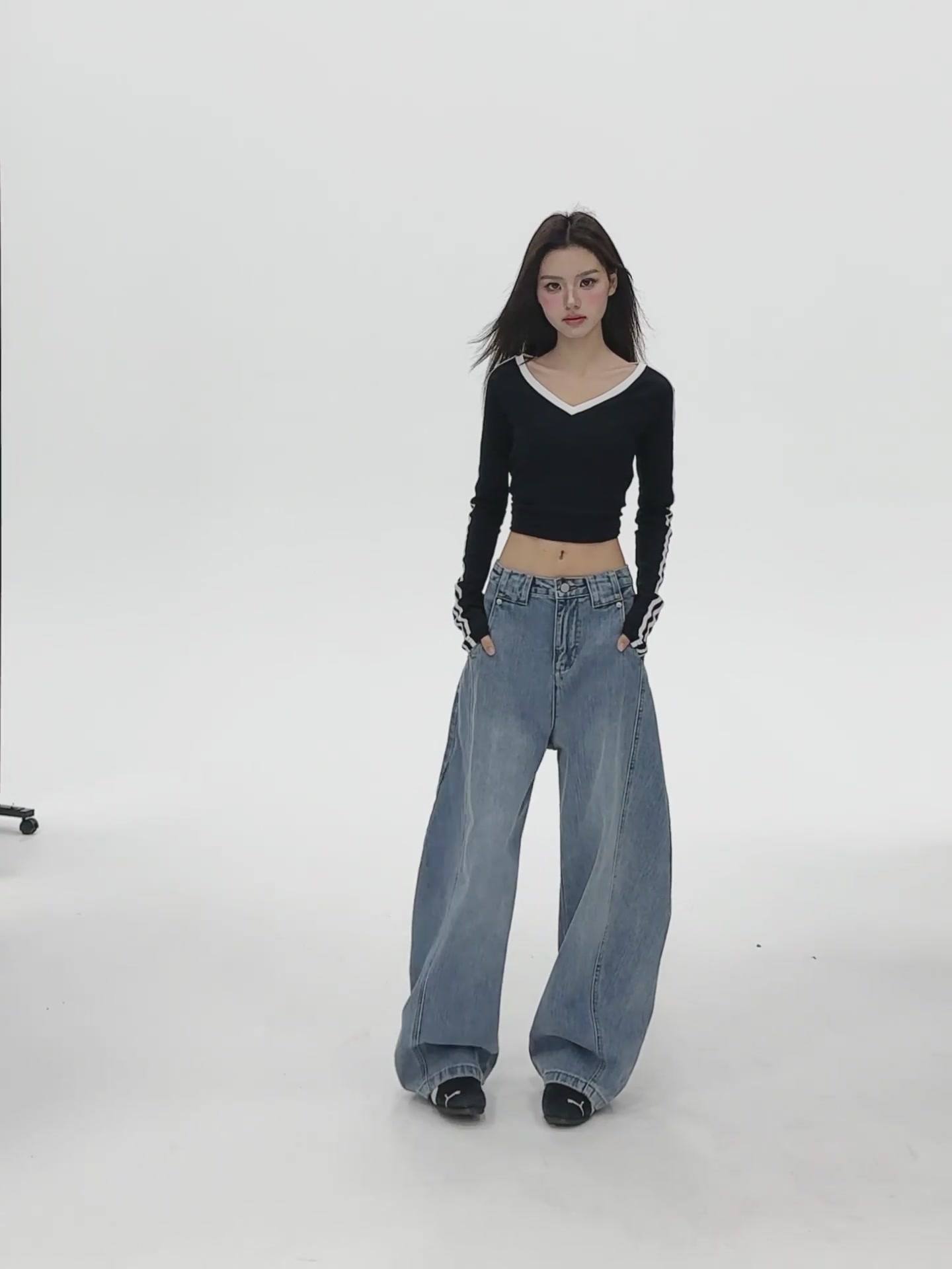 这条弯刀牛仔裤，穿上就是行走的“镰刀女王”！