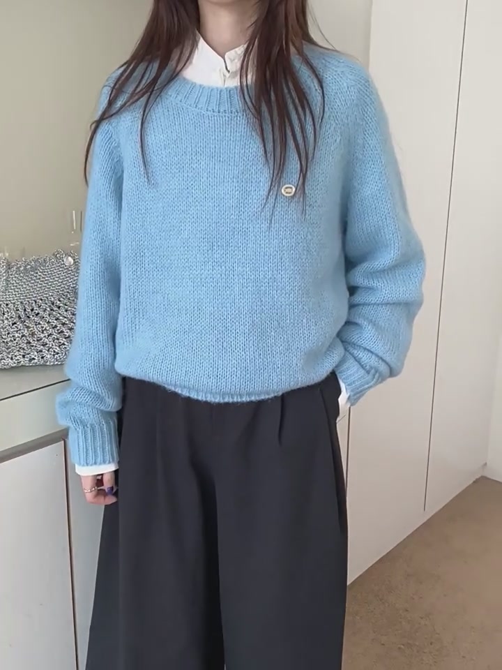 韩系软糯毛衣｜蓝色温柔杀我！秋冬慵懒风穿搭天花板