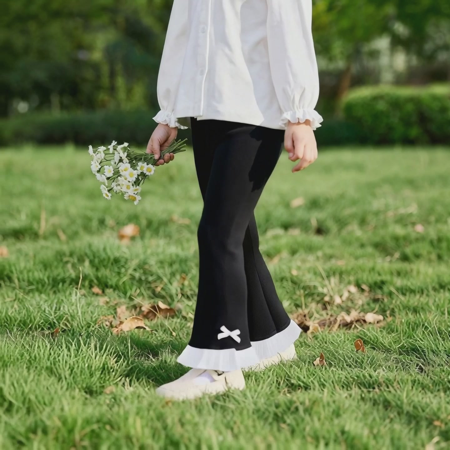 精典泰迪打底裤测评：木耳边设计，甜美又显瘦的穿搭神器！