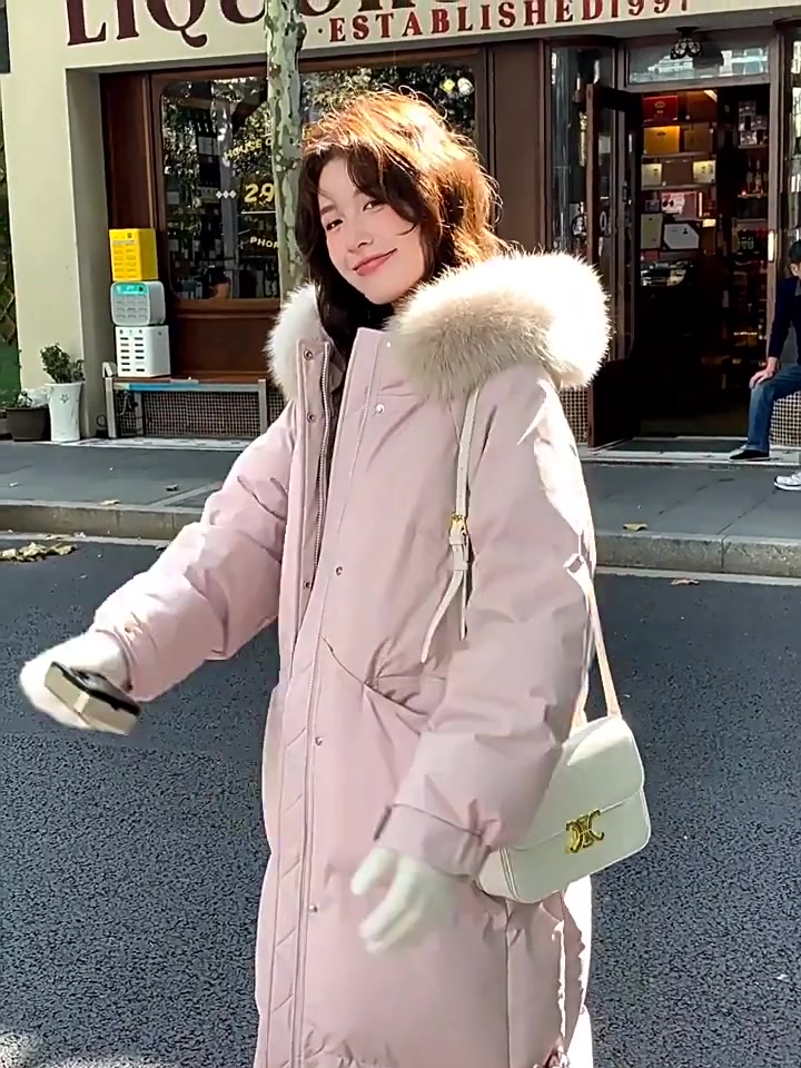 奢梵蒙真狐狸大毛领羽绒服，3699.9元值不值？我的真实体验分享