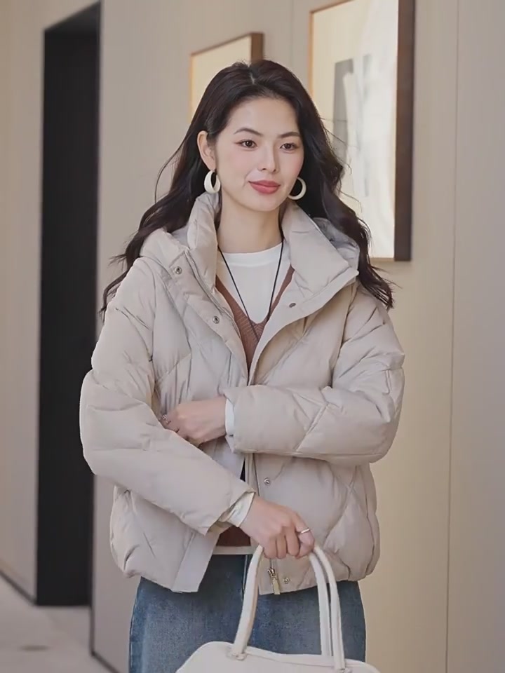 茗钥2025冬季新款羽绒服：一件让我重新定义“洋气”的短款羽绒服