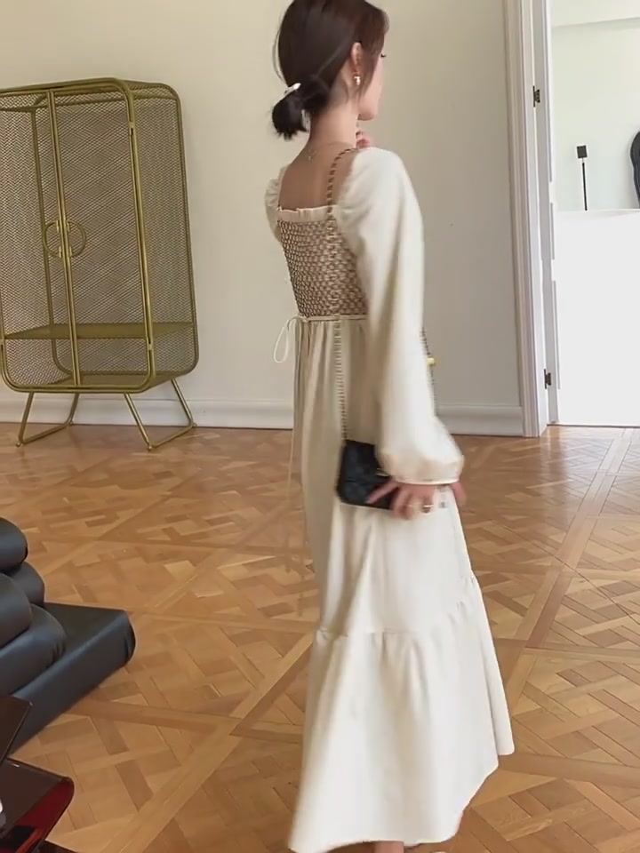 甜小二法式连衣裙：温柔风里的高级感，穿出春日里的优雅与自信