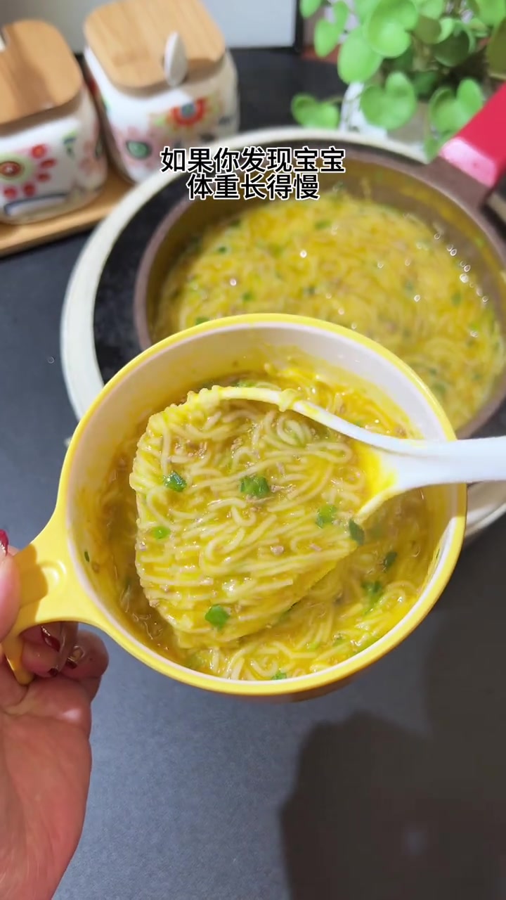 小鹿蓝蓝营养面：36包婴儿辅食的冒险之旅