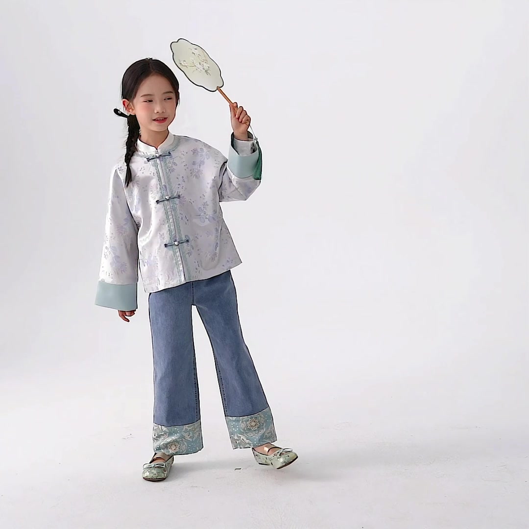 英氏新中式外套：方洲杜若，我穿上它就像穿越回了诗意的江南