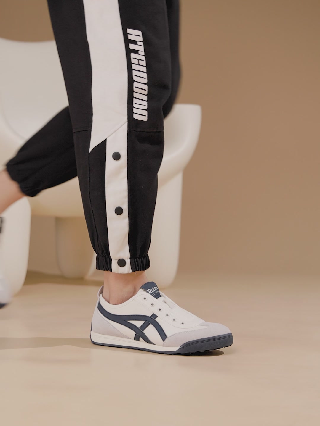 一脚蹬的复古情怀：日泰德训鞋，是舒适还是智商税？