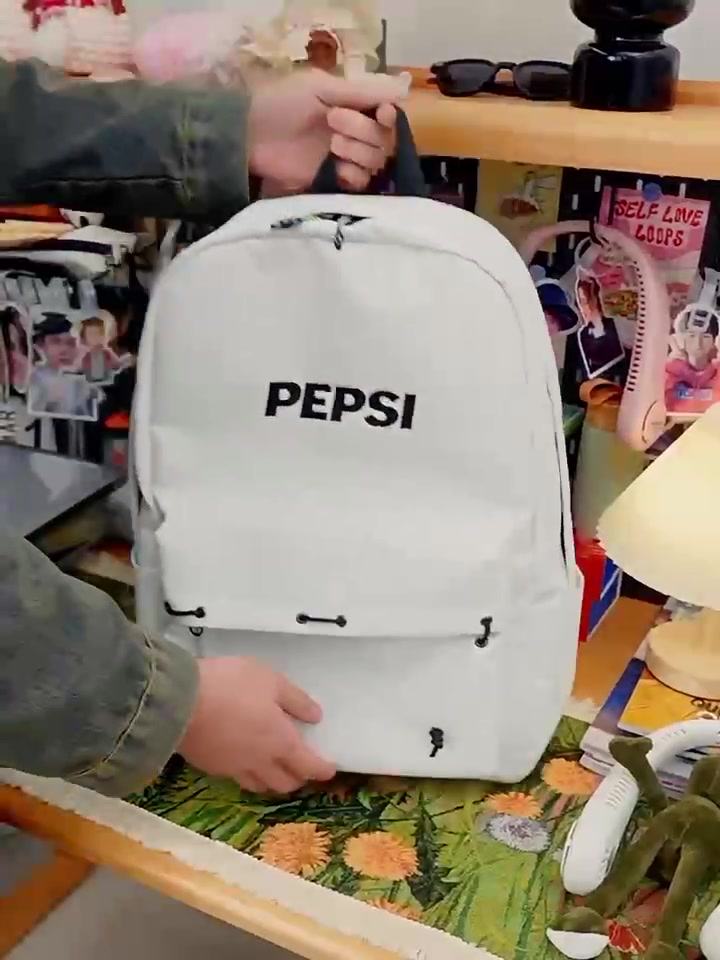 百事这款双肩包，我愿称之为‘通勤天花板’！