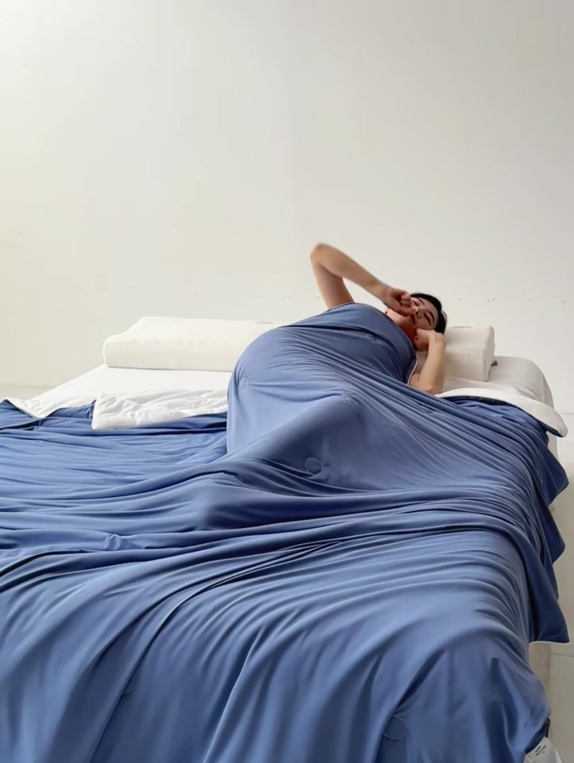 这被子太会了！凉感+玉米纤维，盖着盖着就种草了