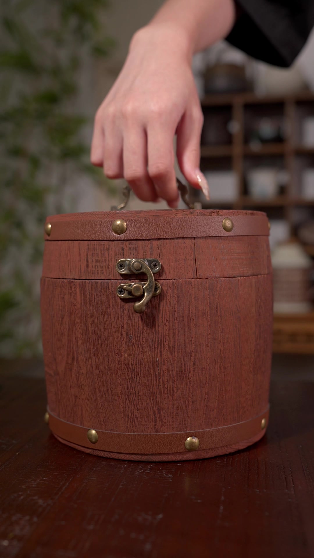 办公室社死瞬间，全靠这杯柠檬菊红茶救场！