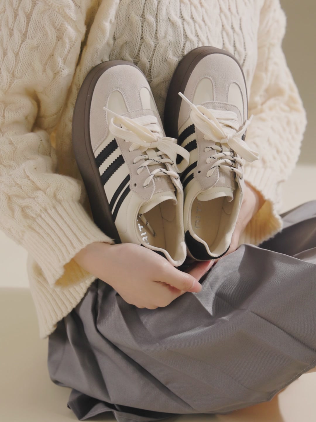 日泰德训鞋：踩在云端上的复古潮流，这双厚底鞋让我走路带风！