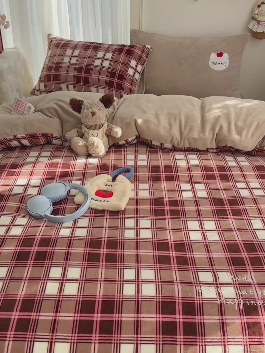 少女心炸裂！逸茉猫咪牛奶绒四件套，这个冬天只想赖在被窝里