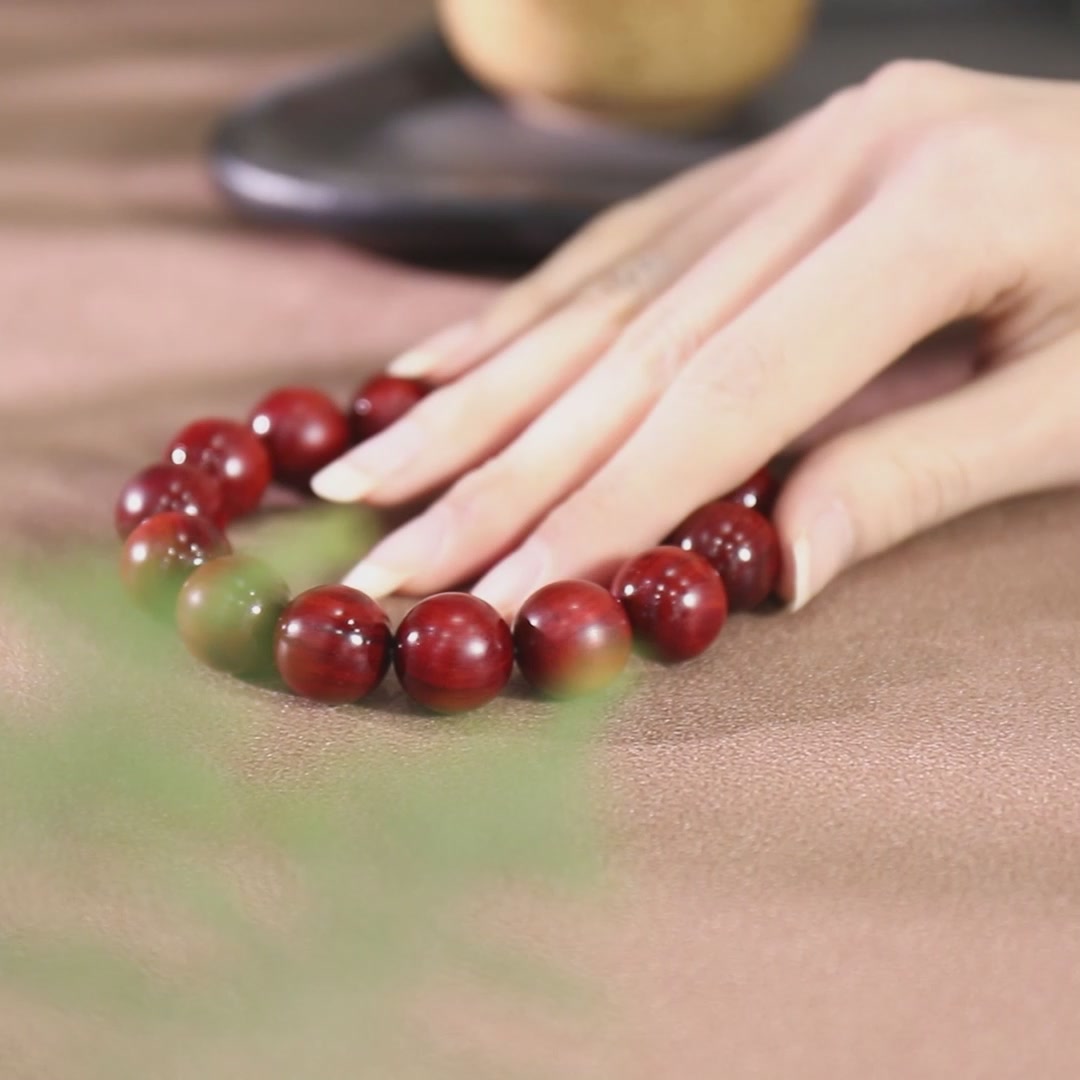 印象眸小叶紫檀手串：高油高密，文玩新手也能轻松上手的入门之选