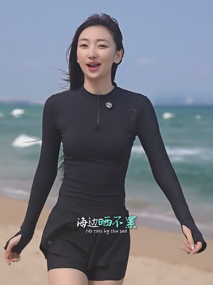 海边冲浪必备！这款长袖防晒泳衣让我成为沙滩焦点🌊