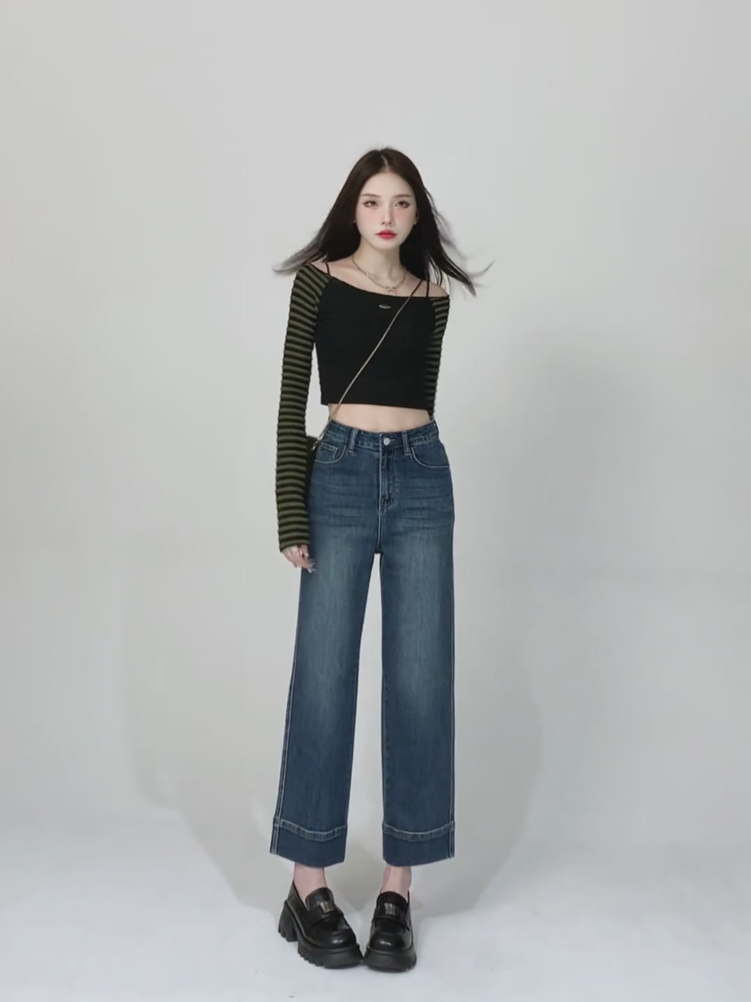 小个子秋冬福音！这条加绒直筒牛仔裤，保暖又显高，298元值不值？