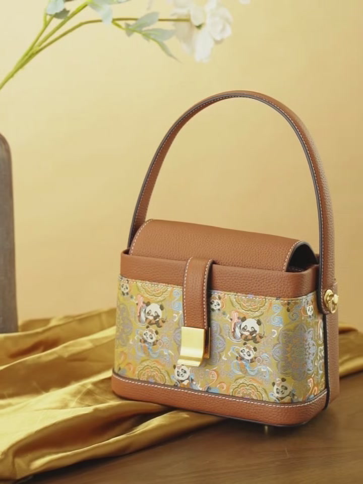 非遗宋锦+真皮熊猫包，这波国潮我冲了！