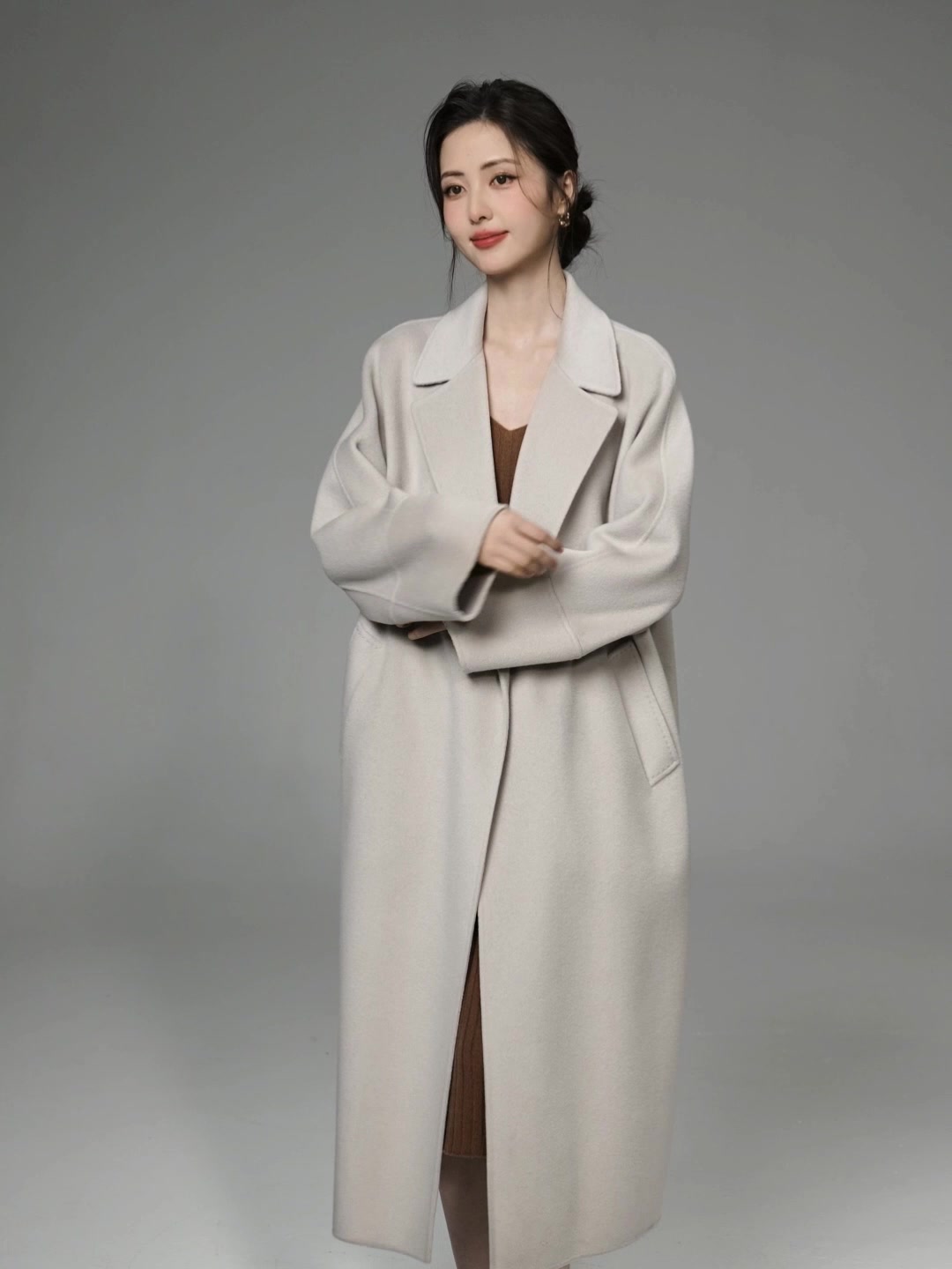 小个子女生必入！荣昌祥双面羊绒大衣，温暖与优雅并存✨