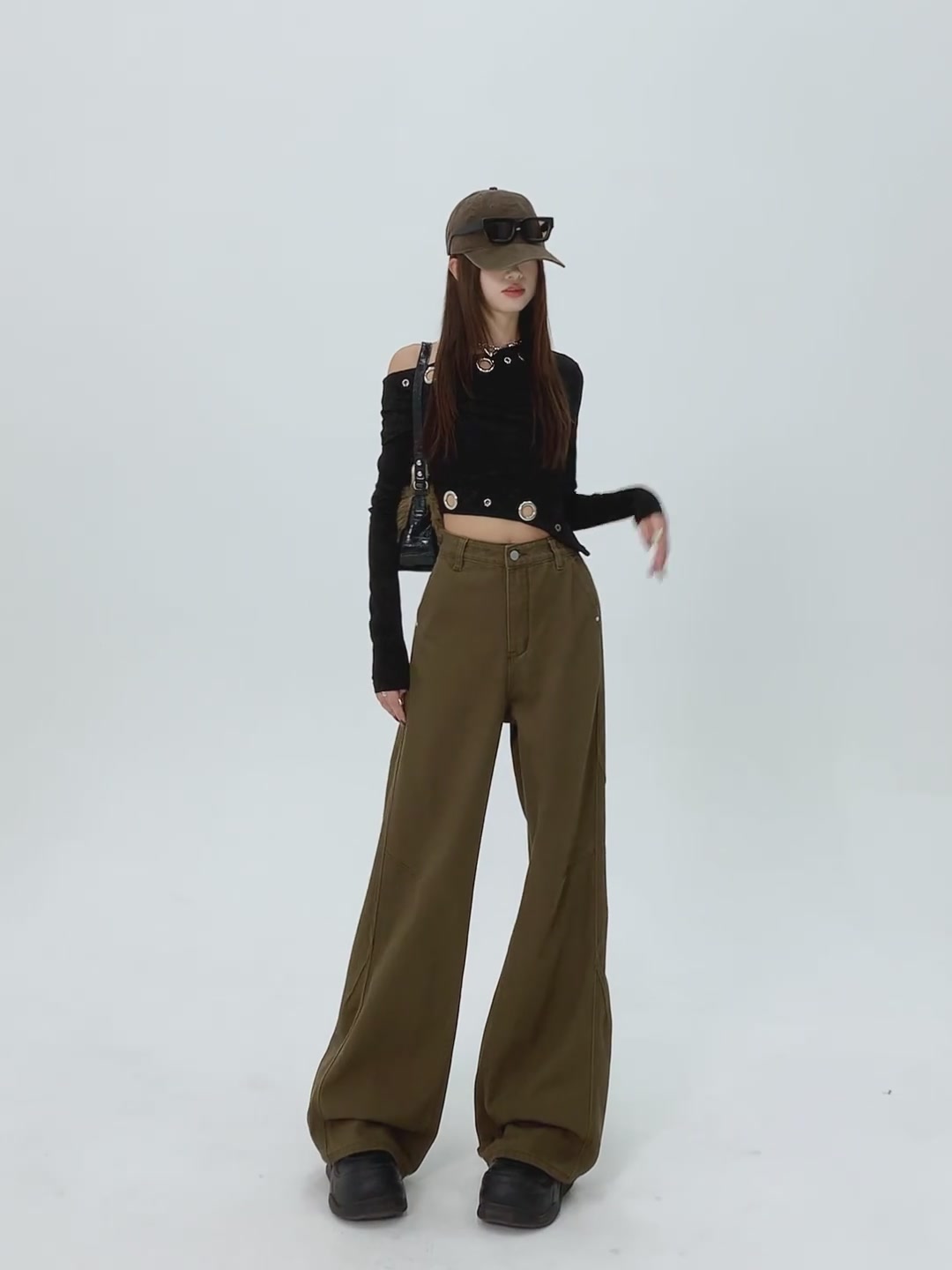 歌谛婕弯刀裤测评：298块的拼接阔腿裤，到底值不值得冲？