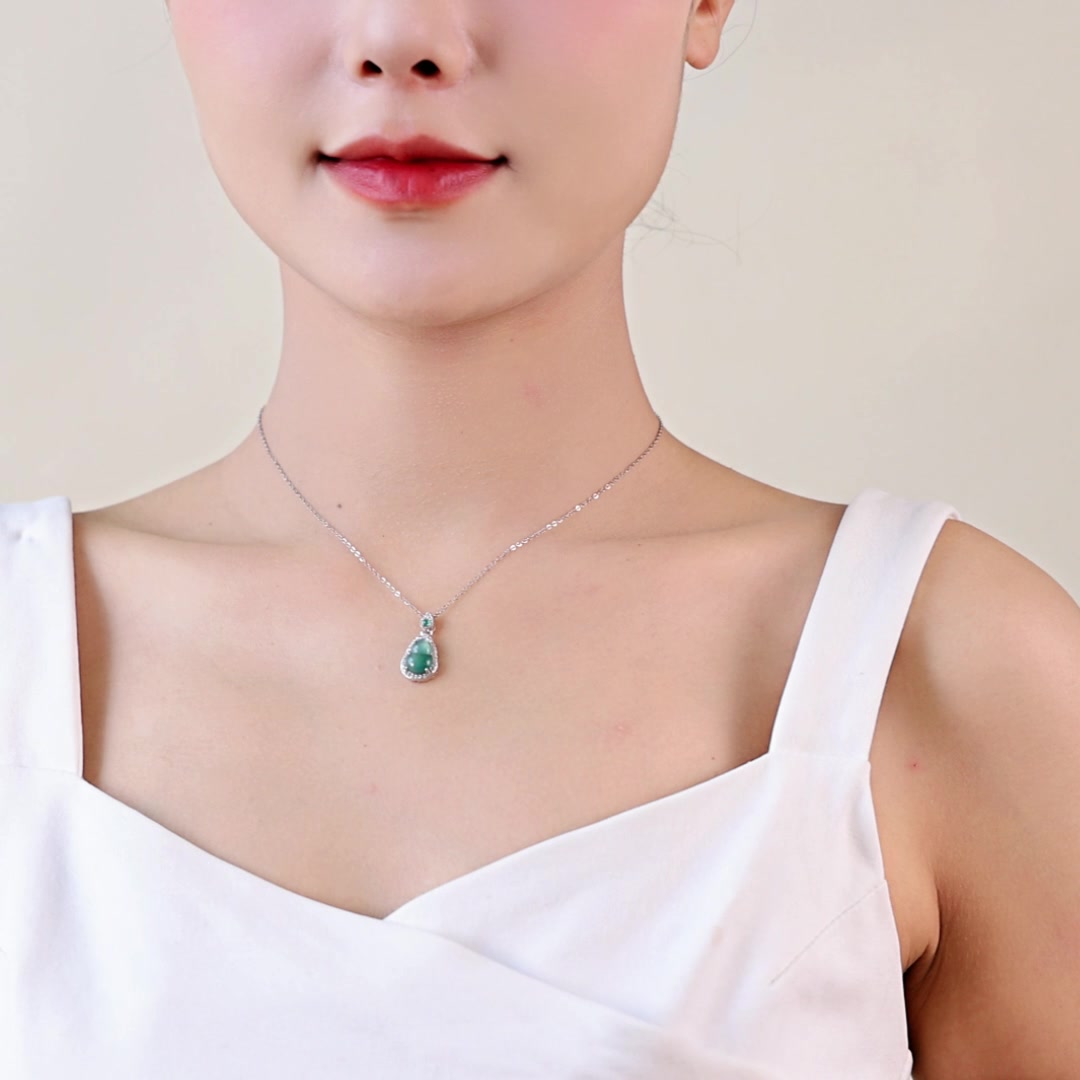 翡翠葫芦吊坠测评：福禄双全的精致小确幸