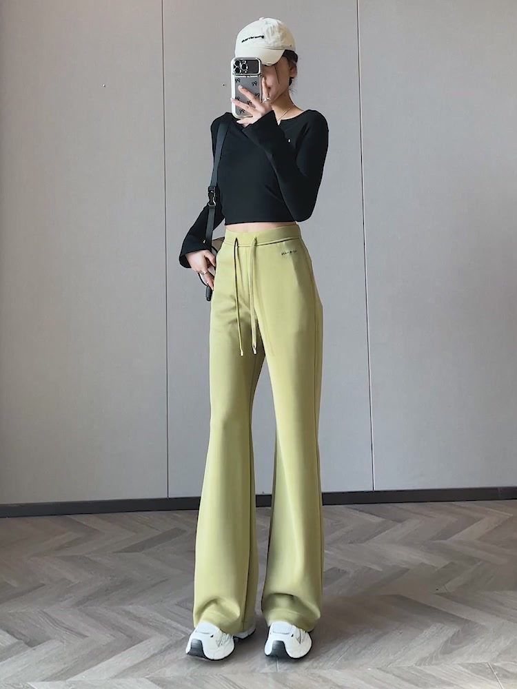 今芙这条微喇运动裤，我愿称之为梨形身材的救星！