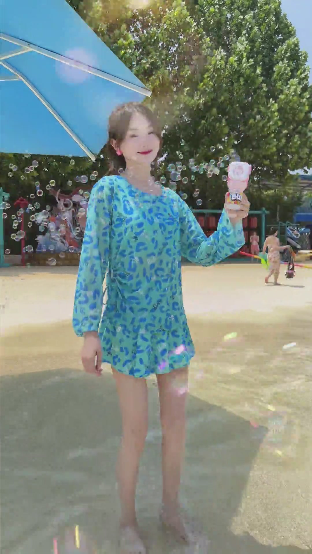 芭比BARBIE分体泳衣三件套：海边度假的遮肉显瘦神器？