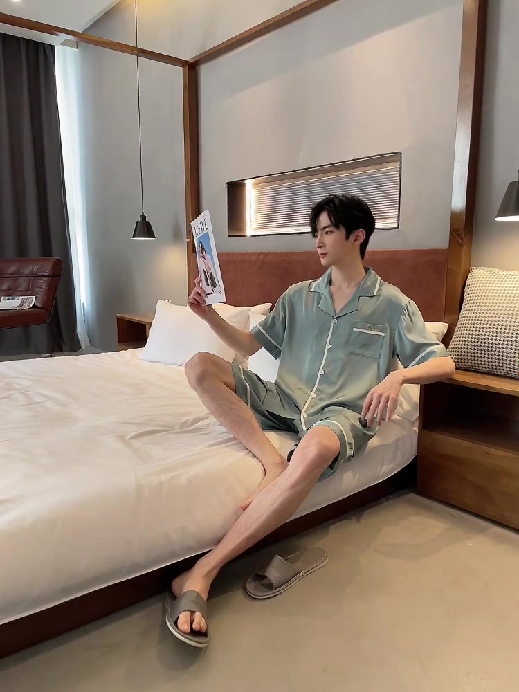 威虎思房WHSF SINCO 1985男士冰丝睡衣套装：夏天在家也能穿出街的舒适感