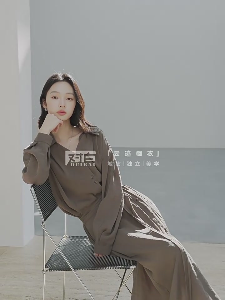 对白这套新装，是高级感还是“高级敢”？