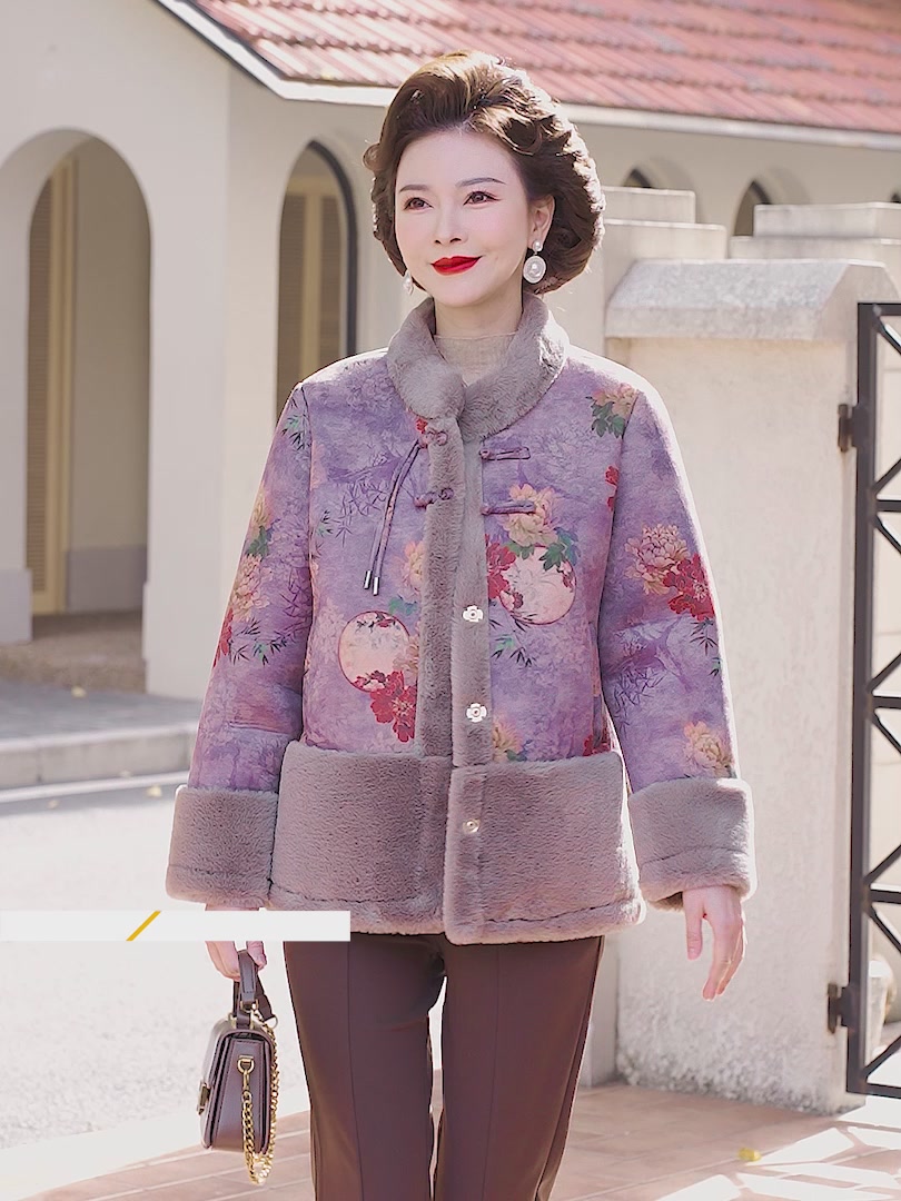 国风印花妈妈装，1298元值不值？我替妈妈试穿了这款一体绒外套