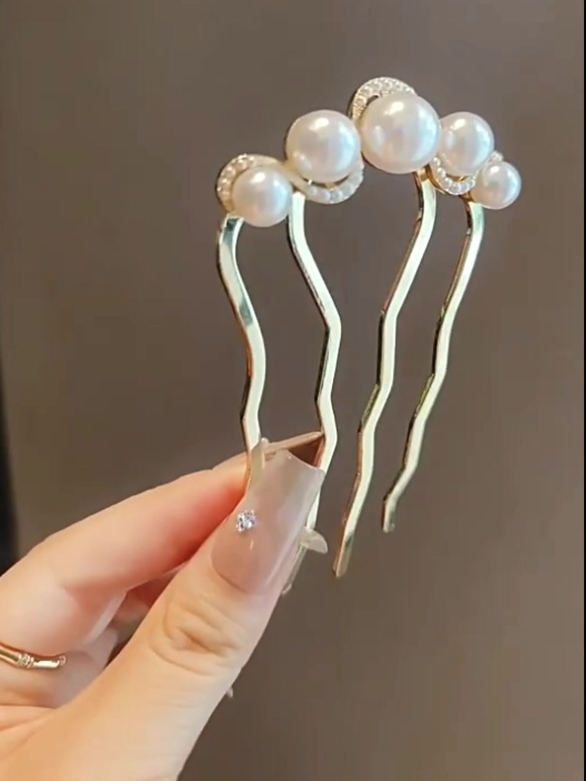 Rena Chris韩系插梳：99元买来的高级感，是神器还是智商税？