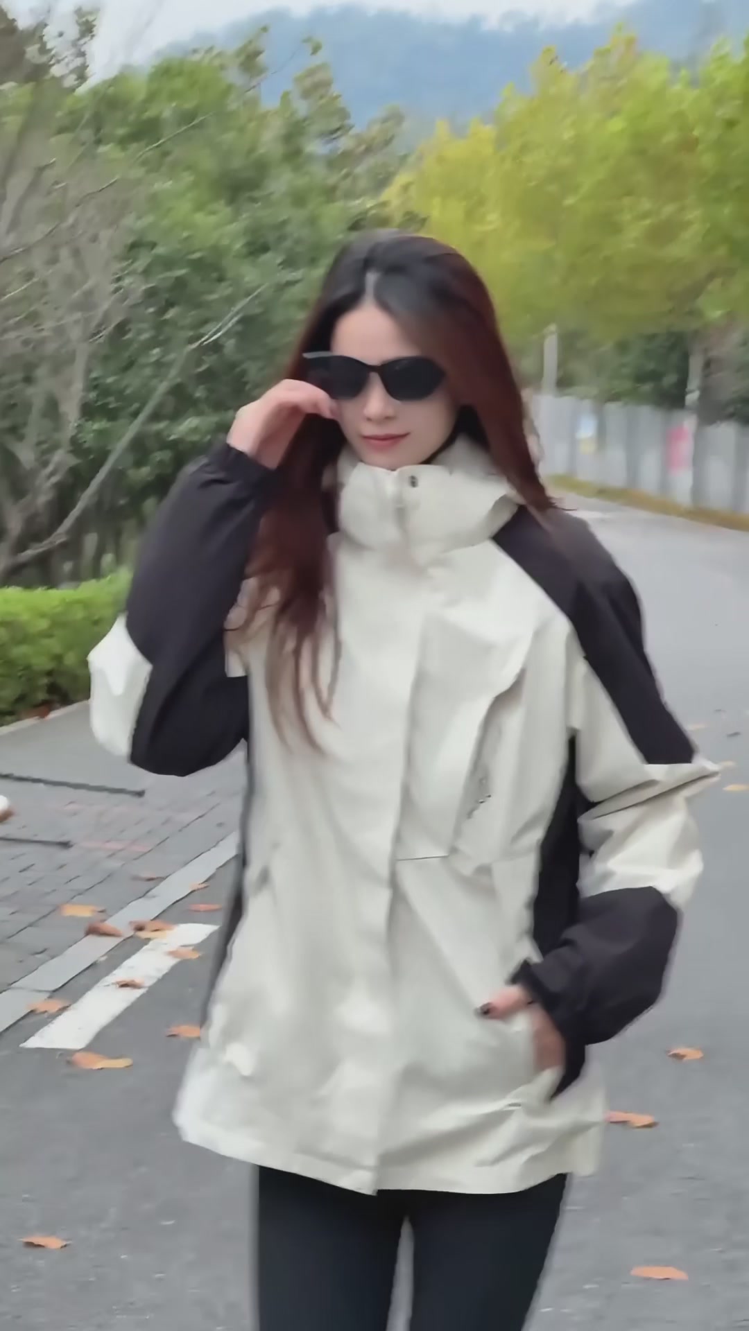 迪赛吉普三合一冲锋衣：户外潮人的硬核装备，拆装自如的穿搭神器