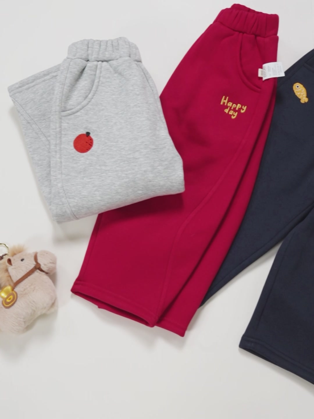 马年拜年服？这条加绒长裤让宝宝秒变‘小暖男’！