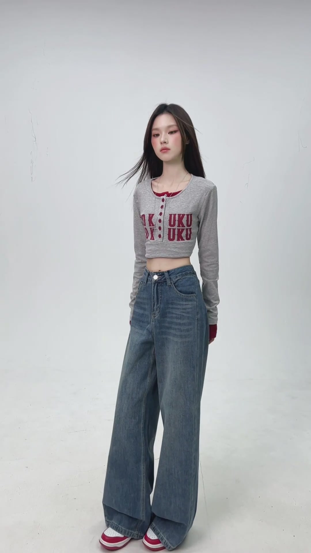 歌谛婕高腰阔腿牛仔裤：遮肉神裤还是智商税？