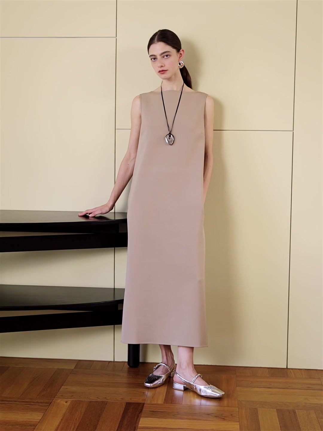 春日里的文艺漫步：拔佳Bata玛丽珍凉鞋的温柔邂逅