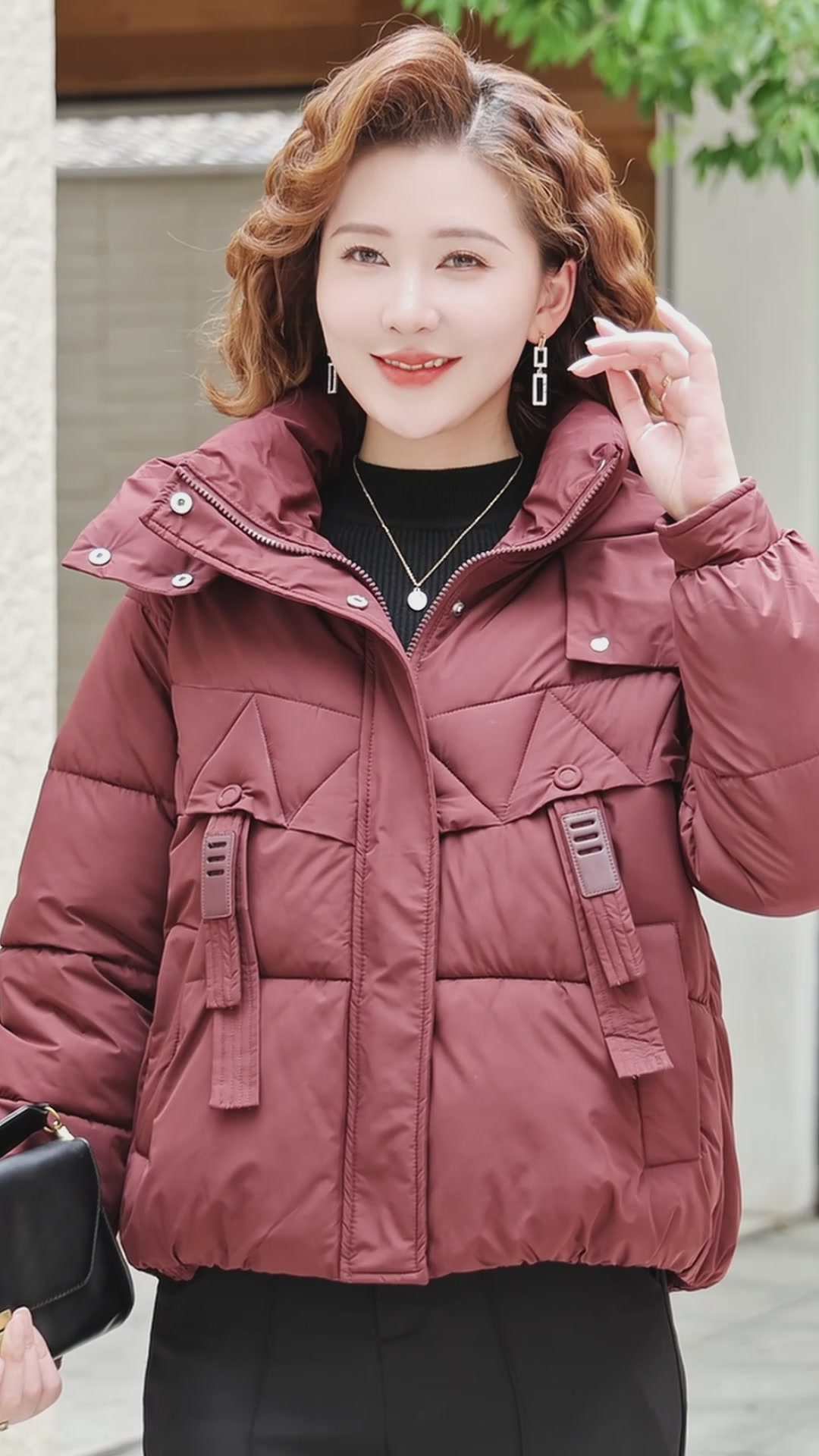 给妈妈挑件时髦又暖和的棉服，星凯达这款短款外套真的值吗？