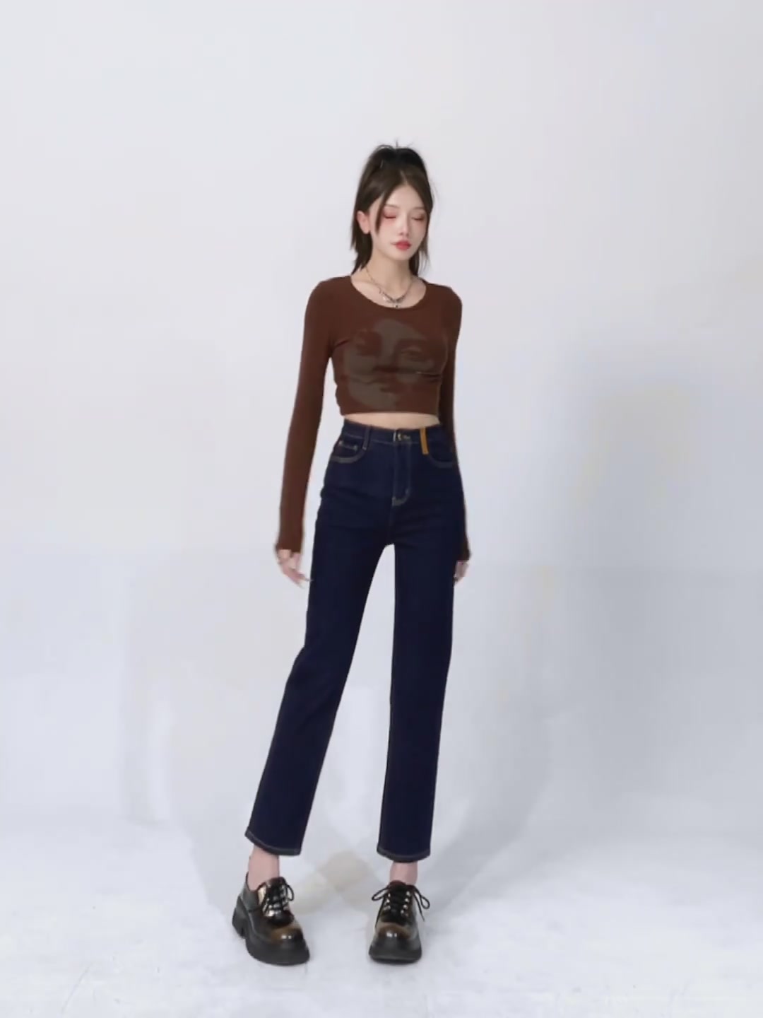 小个子福音！这条烟管牛仔裤让我腿长两米八