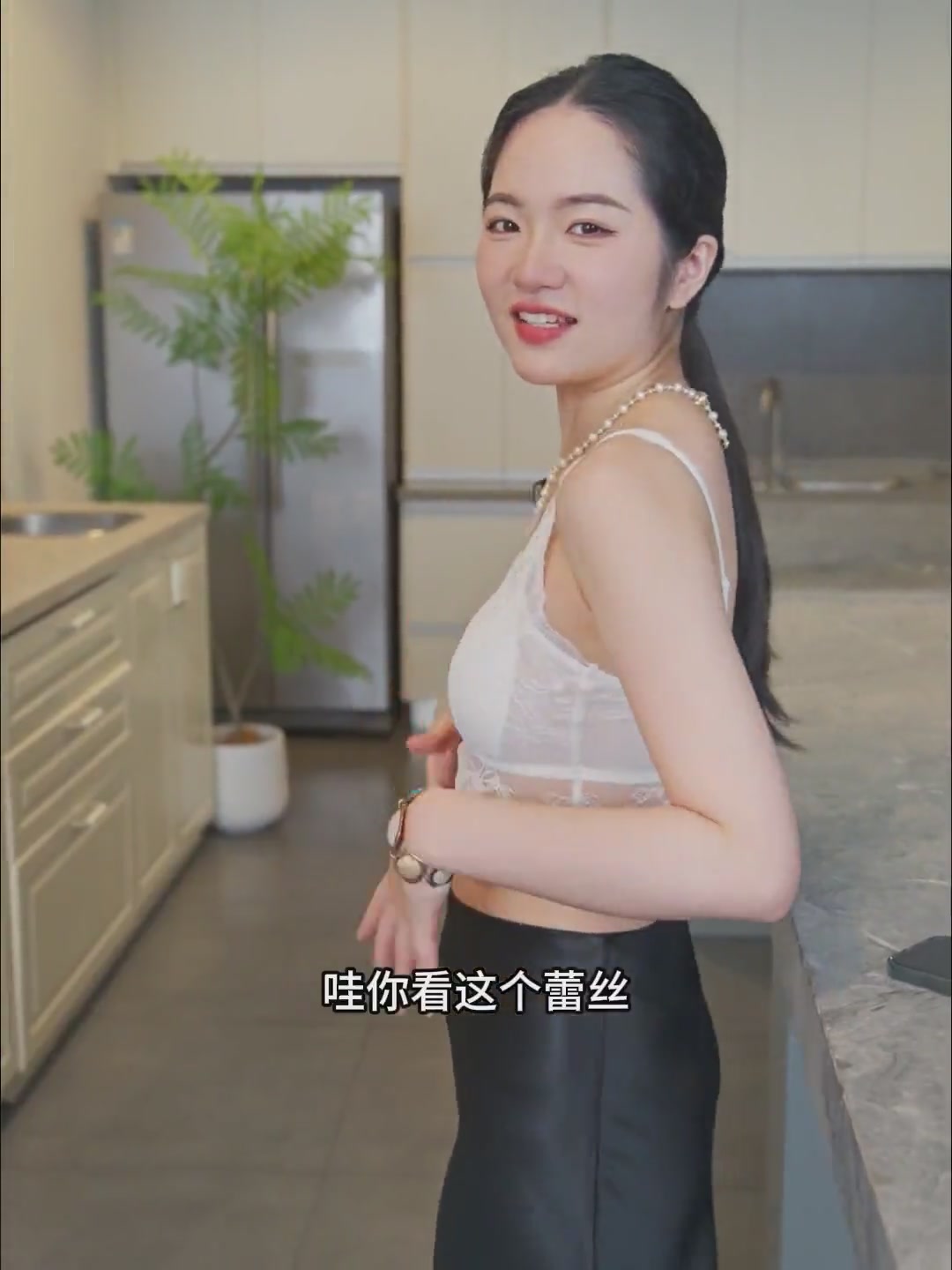 互语HUYU蕾丝吊带背心：法式风情还是智商税？