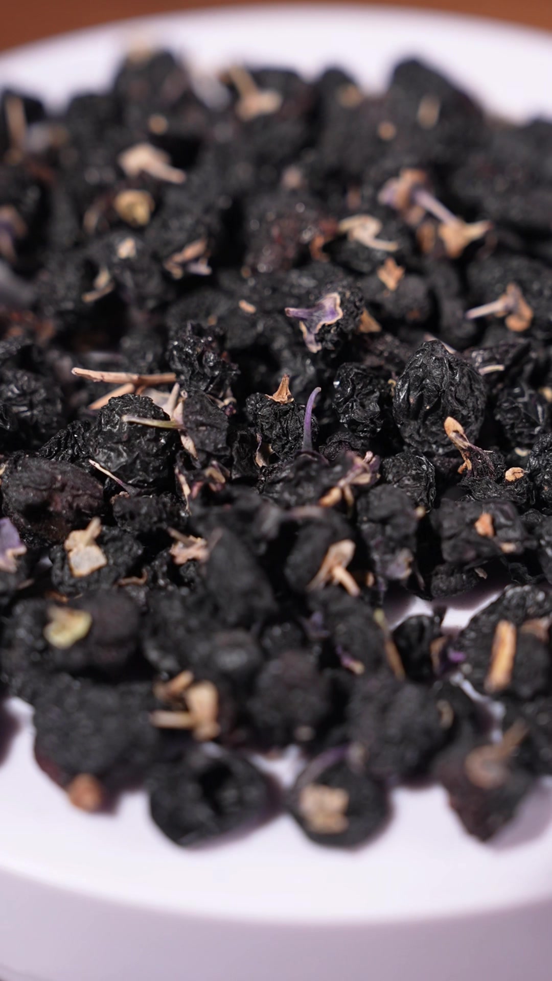 杰盈黑枸杞：一杯养生茶，喝出好气色！