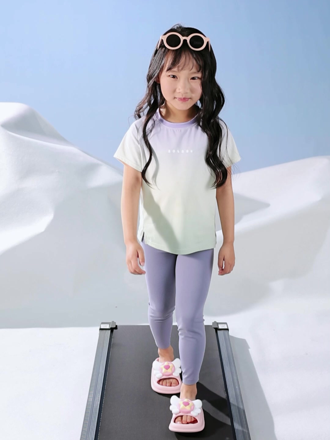 懒人必备！木马人科技布摇椅，阳台午睡新宠💤