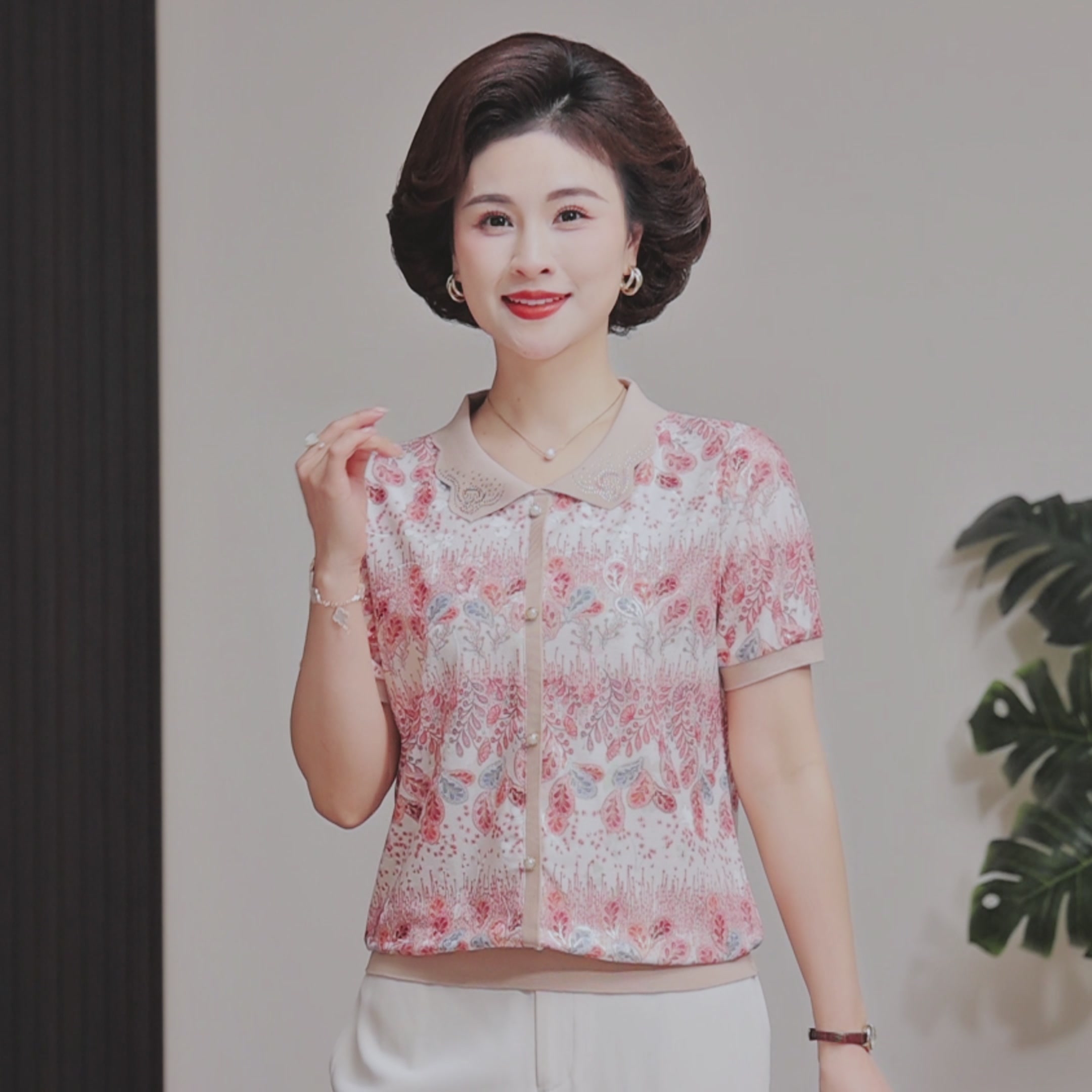 妈妈也能穿出少女感！这件印花短袖太减龄了，40-60岁姐妹冲！