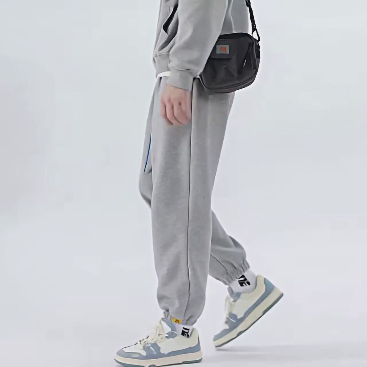 麦锐思这条束脚裤，我冲了！穿出慵懒高级感，真香！