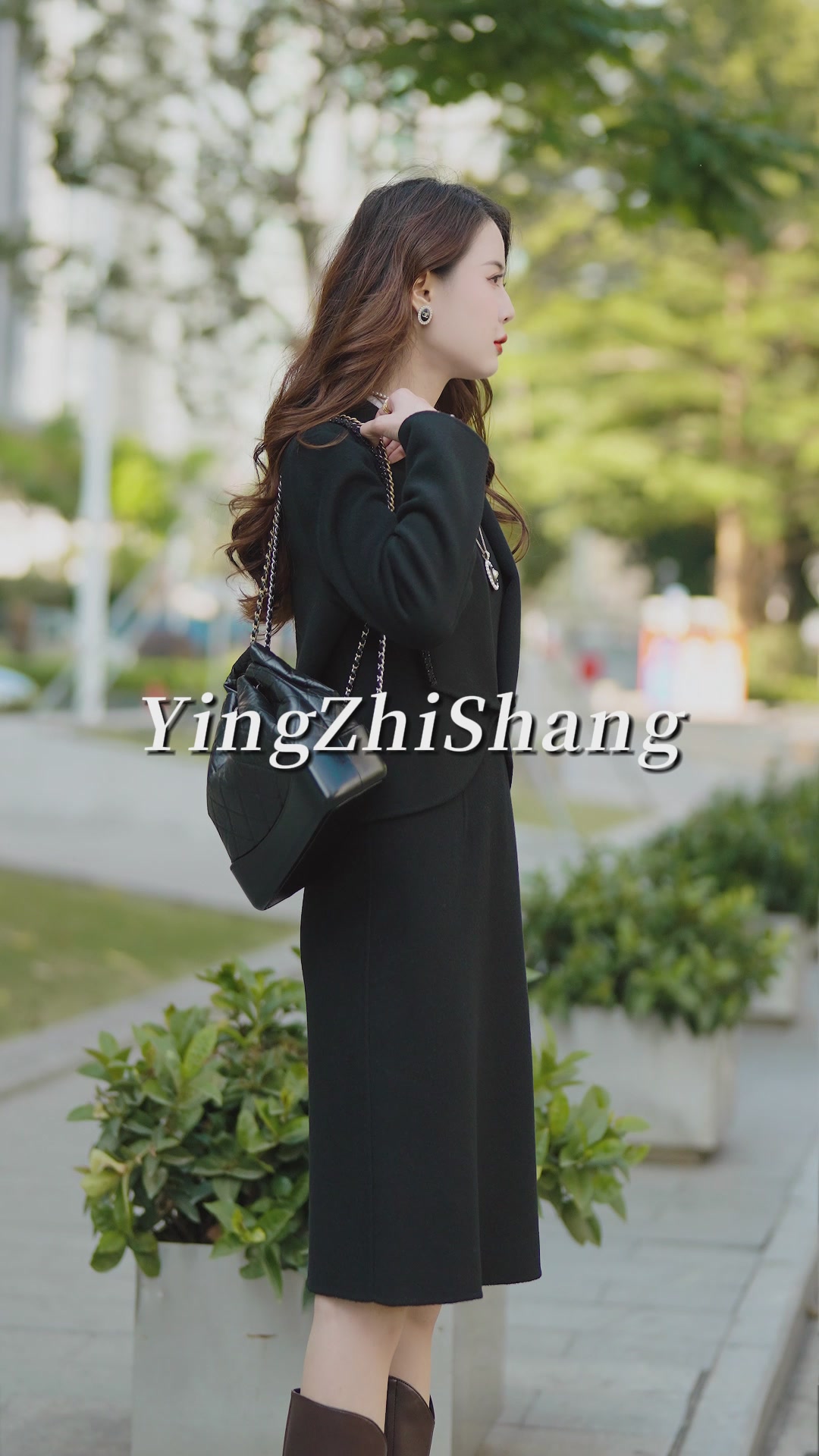 赢智尚ZK00049W0短款外套：2880元买来的冬日穿搭新体验