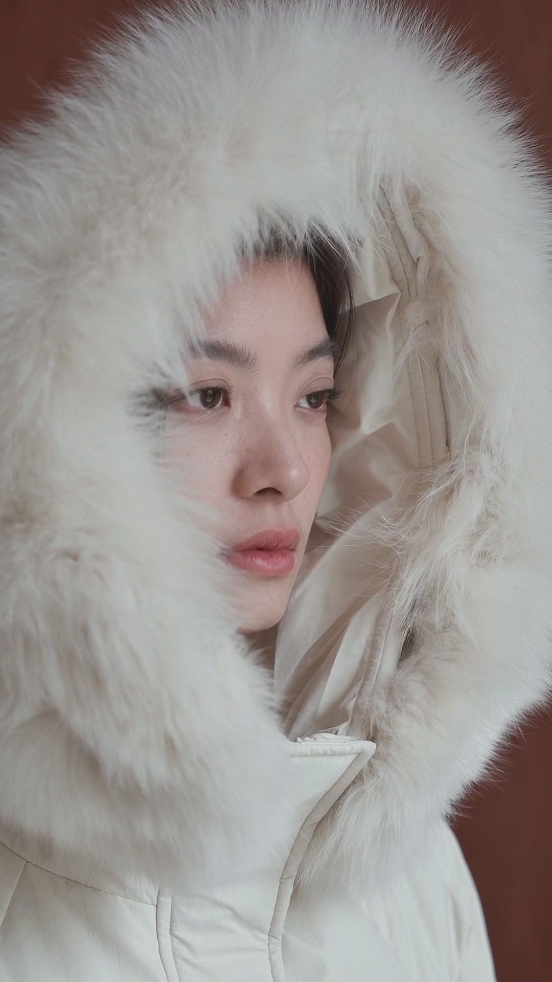 迪赛尼斯DESIGNICE大毛领羽绒服：2899元值不值？我的真实体验告诉你