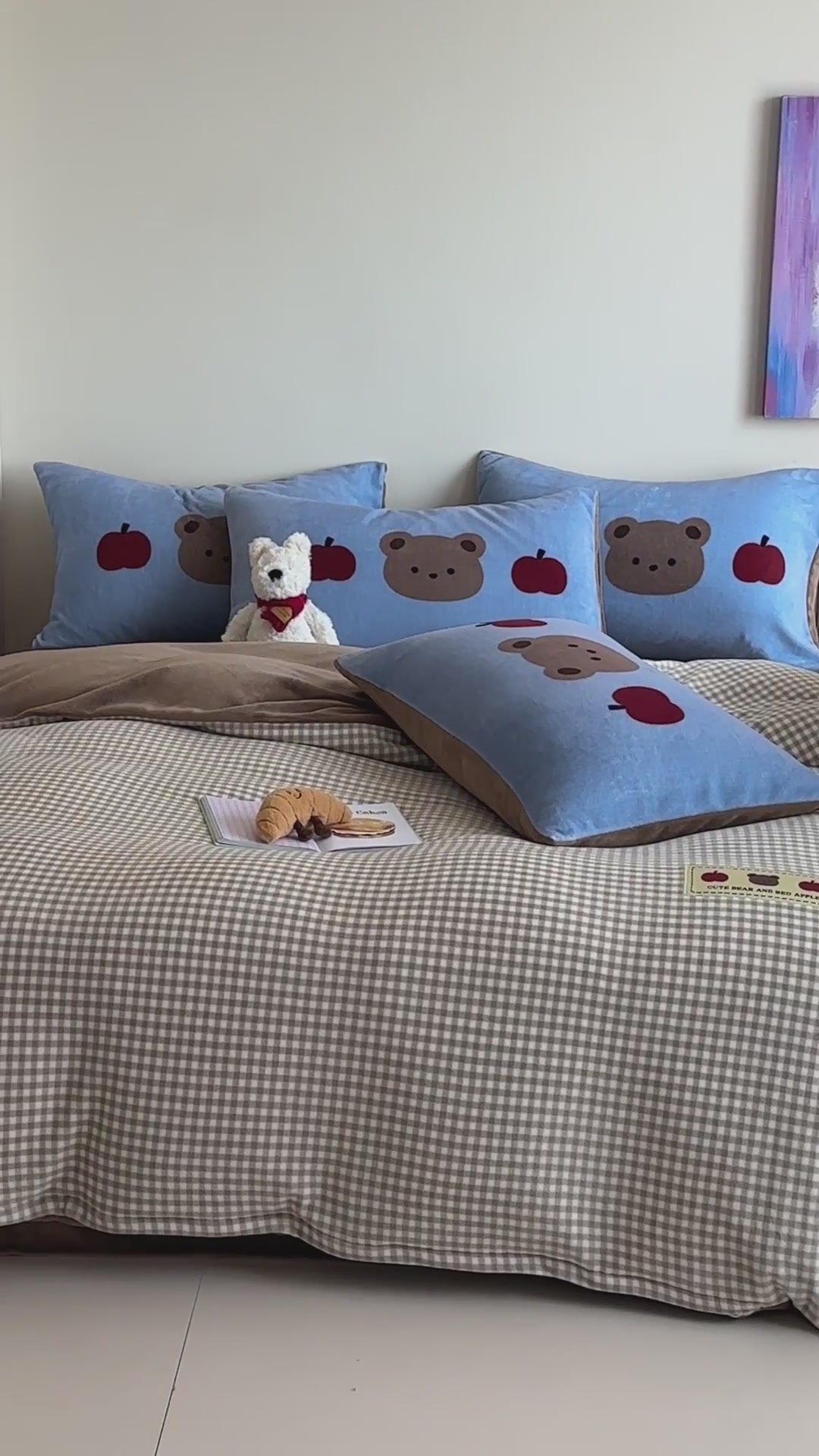 池羽苹果小熊牛奶绒四件套：冬天赖床的终极诱惑，但598元值吗？