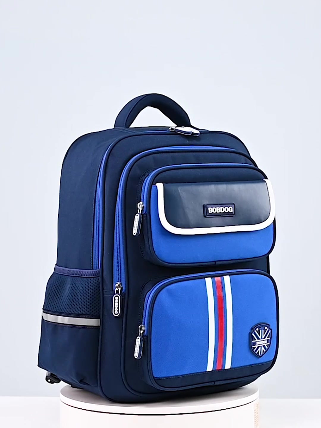 巴布豆护脊书包体验：小学生背上的“减负黑科技”，实测能否扛住六年级的课本压力？