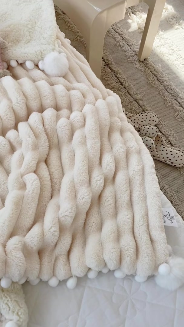 爸妈的冬日暖阳！这条羊羔绒毯子也太有质感了吧～