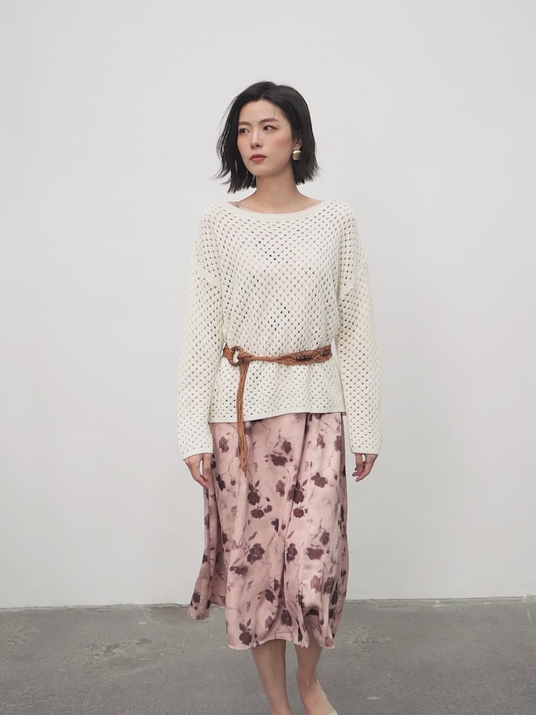 佧茜文镂空罩衫套装：文艺冒险家的夏日战袍，729元值不值？